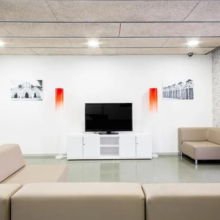 Residencia Universitaria Francesc Giralt I Serrà *
